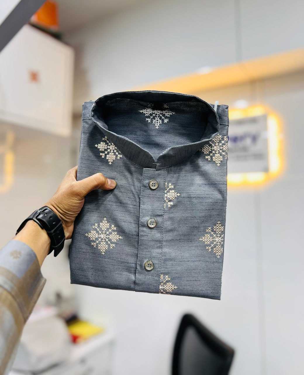 YNF PARBON SILK RBV GOLDEN FLOWER WHOLESALE MENS WEAR MANUFACTURER